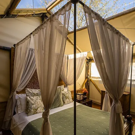 Relais Dei Cesari Tatil Evi *